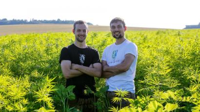 Bild: Markus Kneissl/exb
"Beste Entwicklungsleistung": Mit diesem Preis wurden die "Hanfbayern" 2019 ausgezeichnet.