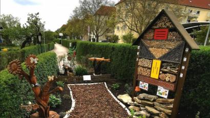 Bild: Susann Heldmann/exb
Der neue Gemeinschaftsgarten in der Kleingartenanlage an der Vils lädt zum Verweilen ein.
