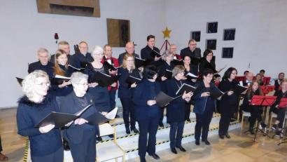 Archivbild: hai
Ob der Katholische Kirchenchor auch im Dezember 2020 das Adventskonzert der FGV-Musikschule gesanglich mitgestaltet, steht derzeit in den Sternen, so Chorleiter Lars Amann.
