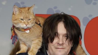 Bild: Jörg Carstensen
James Bowen und Kater Bob waren unzertrennlich.