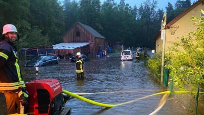 Bild: exb
Weltuntergangsstimmung herrscht am Sonntagabend in Süßenweiher.