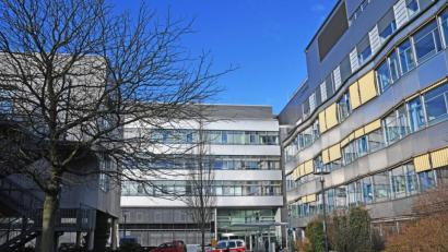 Bild: Gabi Schönberger
Das Klinikum Weiden bleibt bei Patientenbesuchen vorsichtig.