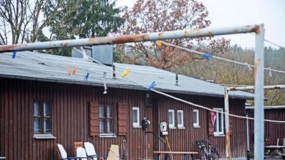 Archivbild: Gabi Schönberger
Die Obdachlosenunterkunft in der Schustermooslohe. Auch für deren Bewohner wünscht sich Linken-Stadtrat Ali Daniel Zant besondere Unterstützung in Coronazeiten.