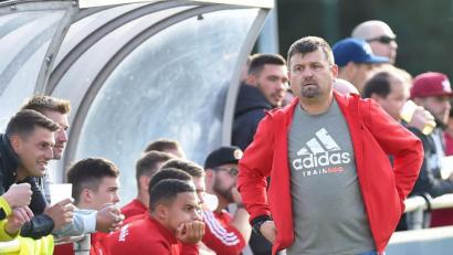 Bild: A. Schwarzmeier
Für Trainer Roland Lang endet die Zeit bei der SV Grafenwöhr früher als erwartet.