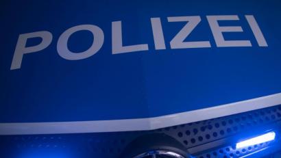 Bild: Jens Büttner
Die Polizei in Nürnberg hat einen 47-Jährigen angezeigt. Er hatte Frauen unter den Rock gefilmt.