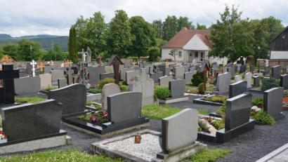 Bild: jr
Mit Wirkung zum 1. Juli steigen die Friedhofsgebühren in Konnersreuth.