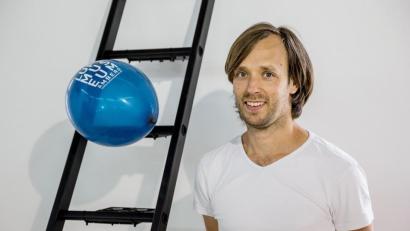 Bild: Marcus Rebmann
Von Wouter Widdershovens „Luftballon, der die Treppen hinaufsteigt“, ist das Amberger Luftmuseumsteam so begeistert, dass es einen Ankauf für die Dauerausstellung plant.