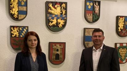 Bild: bey
Bürgermeister Rainer Rewitzer ist für die laufende Wahlperiode neuer Vorsitzender der Verwaltungsgemeinschaft Pleystein, seine Stellvertreterin ist Georgenbergs Bürgermeisterin Marina Hirnet.