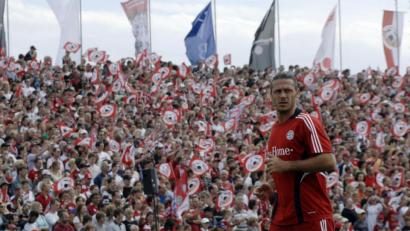 Bild: Alexander Unger
Knapp 14 000 Zuschauer wollten am 20. Juli 2008 den FC Bayern München im FC-Stadion sehen. Einer der Stars damals: Martin Demichelis.