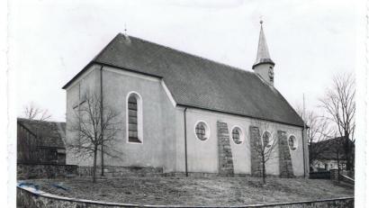 Bild: gi
Kirche in Tröbes ist dem Heiligen Johannes dem Täufer geweiht. Am Sonntag wird das Patrozinium gefeiert.