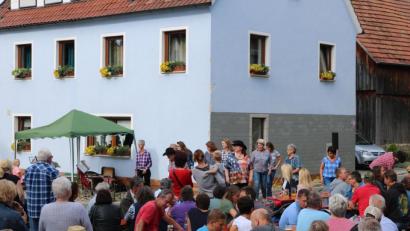 Bild: lei
Der Auftritt der Line-Dance-Gruppe aus Königstein beim Dorffest 2019.