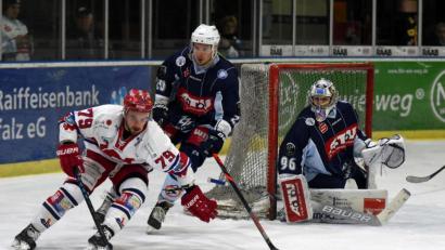 Bild: gb
Die Blue Devils (blaue Trikots) starten in diesem Jahr später in die Saison. Erst Mitte Oktober soll es losgehen – wenn Corona mitspielt.