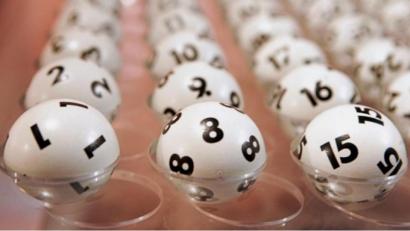 Bild: agentur_dpa
Ein Lotto-Spieler hat über 17 Millionen Euro gewonnen.