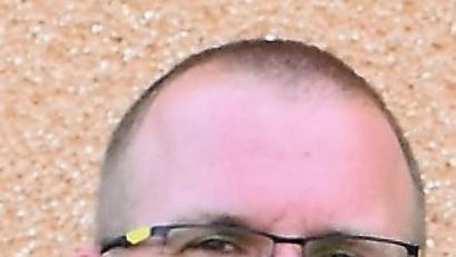 Bild: rgr
Stefan Brändl, der Jugendleiter der "Falkenhorst"-Schützen, freut sich, dass der Schießbetrieb wieder beginnen darf.
