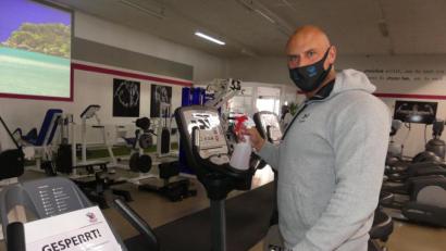 Bild: rn
Florian Meier legt großen Wert auf einen hohen Desinfektionsstandard.