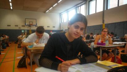 Bild: exb
114 Abschlussschüler der Städtischen Wirtschaftsschule brüten derzeit in der Schulturnhalle und im Musiksaal über den schriftlichen Abschlussprüfungen.