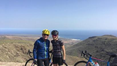 Bild: exb
Harald Demuth (links) mit seiner Tochter Marie, mit der er per Fahrrad die Alpen überquert hat.