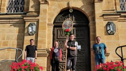 Bild: bk
Auf den Stufen vor der Bergkirche Mariahilf in Amberg (von links): Alexander Apfelbacher, Bernd Lehner, Alfred Negel und Thomas Wiesneth.