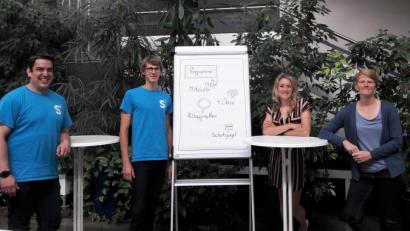 Bild: Veronika Scherer
Sie freuen sich schon auf eine spannende Sommerferienzeit im Amberg-Sulzbacher Land (von links): Jonas Butz und Philipp Schumann von Shape School, Claudia Mai und Anita Kinscher von Koja.