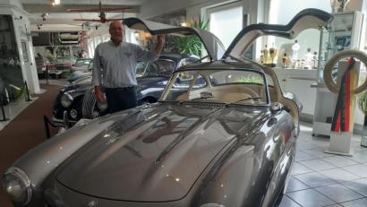 Bild: gis
Perry Eckert ist stolz, diesen rollenden Edelstein in seinem Automobilmuseum zu haben.