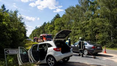 Bild: dmra
Bei einem Unfall bei Haidweiher stießen am Freitagnachmittag zwei Autos zusammen. Eine Person wurde hierbei leicht verletzt.