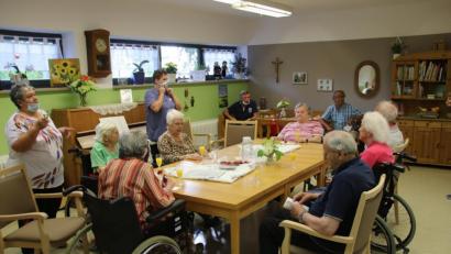 Bild: cog
Eine gemütliche Einrichtung und ein durchdachtes gerontopsychiatrisches Angebot werden Demenzkranken in der "Alten Stubn" Lebensqualität schenken