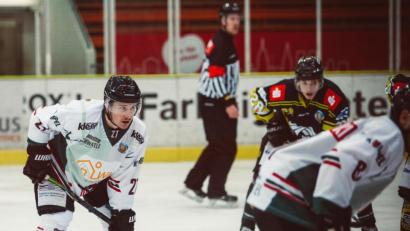 Bild: Max Schneider/exb
Dennis Palka steht künftig für die Blue Devils Weiden auf dem Eis.