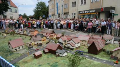 Archivbild: frd
Die Eigelsberger hatten beim letzten Heimatfest gleich ihr ganzes Dorf im Modell dabei.