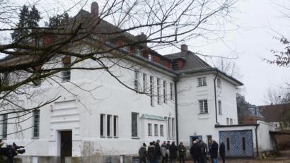 Bild: Gabi Schönberger
Für das Projekt Seltmann-Villa erhält die Stadt Weiden Mittel aus dem Städtebauförderprogramm 2020. Im Bild eine Begehung des Stadtrates im Dezember 2018.