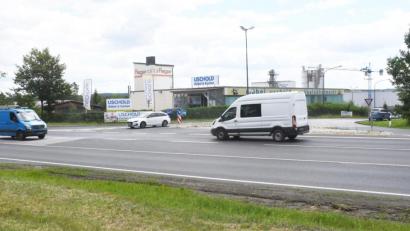 Bild: Gabi Schönberger
Die Abzweigung von der B470 zum neuen Gewerbegebiet ist einer der Hauptknotenpunkte im neuen Verkehrskonzept für die Stadt Weiden. Das wird auch wieder in der Bauausschusssitzung deutlich.