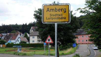 Bild: Stephan Huber
Der Stadtteil Luitpoldhöhe soll nun endlich aus seiner "Vergessenheit gerissen werden. Das Programm Sozialer Zusammenhalt gilt dem Bauausschuss als das probate Mittel dafür.