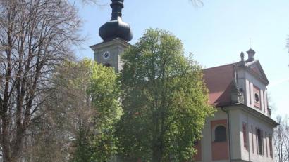 Archivbild: trj
Auf dem Botzerberg erwartet die Wallfahrtskirche (erbaut 1678-1680) Gläubige zur Erinnerung an die Reliquienübertragung.