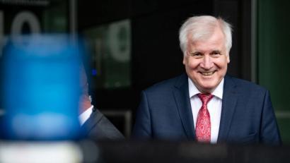 Bild: Bernd von Jutrczenka/dpa
Bundesinnenminister Horst Seehofer.