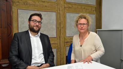 Bild: Andreas Royer
Stefan Dietl und Elke Wolfsteiner setzen sich für die Einführung eines Stadtpasses ein, der Geringverdienern zugute kommen soll.