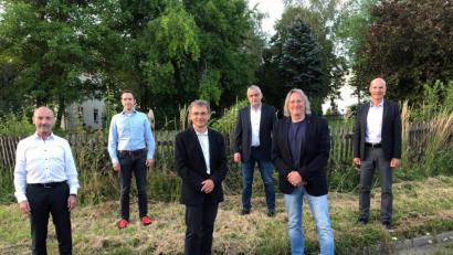 Bild: exb
Die Präsidiumsübergabe im Lions-Club Sulzbach-Rosenberg vollziehen (von links) Jürgen Schleicher, Lars Romfeld, Reinhard Kräuter, Hartmut Burkhardt, Dieter Dodenhöft und Harald Steger.