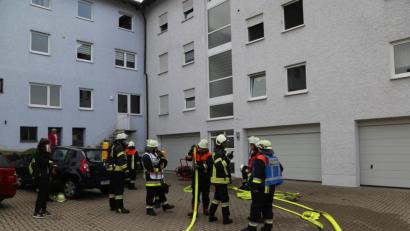 Bild: Roland Wellenhoefer
Mehrere Personen haben Rauchvergiftungen erlitten.