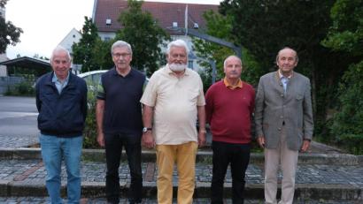Bild: usc
Bis zu 16 Jahre wirkten die Verabschiedeten im Vorstand des Förderkreises mit. Dafür gab es viele anerkennende Wort. Von links Michael Lautenschlager, Hermann Gnahn, Alfons Lindner, Hubert Druckseis und Emil Englmann.