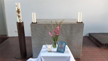 Bild: rgr
In der Grafenwöhrer Michaelskirche kann nun um den verstorbenen 17-jährigen Schüler getrauert werden.