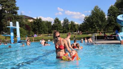 Bild: myd
Am Besten beginnt man mit der Disziplin Brustschwimmen. Eltern und Kinder sollten viel Zeit darauf verwenden.