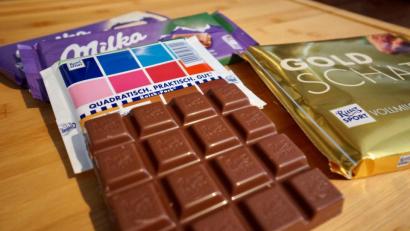 Bild: Alexander Blum/dpa
Kennzeichnend für diese Schokolade: Die quadratische Form.