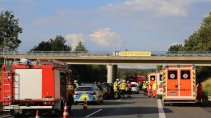 Bild: rw
Auf der A93 bei Falkenberg in Fahrtrichtung Hof gab es am Freitagabend einen Unfall mit mehreren Fahrzeugen.