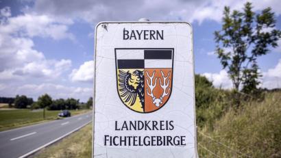 Bildmontage: dtr
Vielleicht heißt der heutige Landkreis Wunsiedel im Fichtelgebirge eines Tages Landkreis Fichtelgebirge.