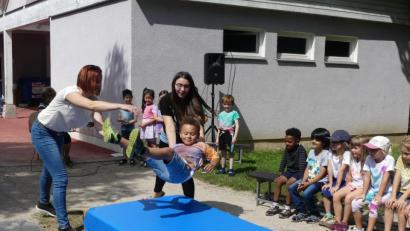 Bild: rn
Lächelnd akzeptiert der baldige Abc-Schütze den Rauswurf aus dem Eschenbacher Kindergarten.