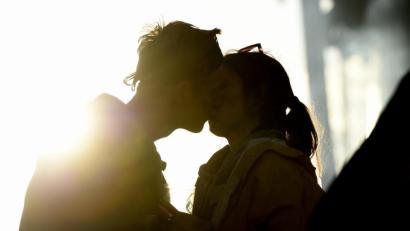 Symbolbild: Alexander Körner/dpa
Rund um das heiße Wetter kursieren viele Tipps und Mythen. Doch welche sind wahr und welche sollte man überdenken?