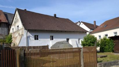 Bild: pko
Eine gestalterische Aufwertung: Das Ackerbürgerhaus "Am Bügerl" wird umgebaut und saniert.