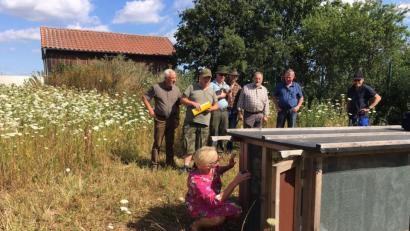 Bild: ihl
Die derzeit amtierende Bürgermeisterin Gabi Wittleben öffnet das Tor zur Freiheit.