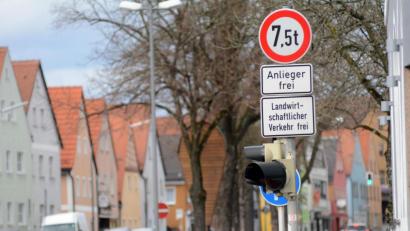 Bild: Gabi Schönberger
Einige Stadträte würden gerne den Hinweis für Landwirte abschaffen. Dafür finden sie aber keine Mehrheit.