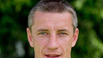 Bild: dpa
Trainer Marek Mintal kommt mit der Regionalligamannschaft des 1. FC Nürnberg am 16. August zu einem Testspiel nach Ammerthal.