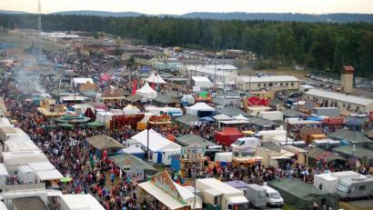 Archivbild: rgr
Das Deutsch-Amerikanische Volksfest im Truppenübungsplatz Grafenwöhr zog stets die Massen an.