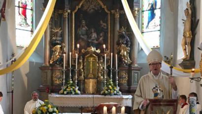 Bild: exb
Weihbischof Josef Graf zelebrierte den Festgottesdienst.